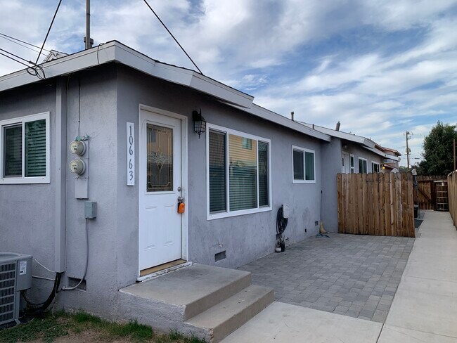 Building Photo - 10663 Dorothy Ave