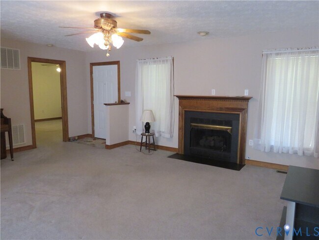 Foto del edificio - 5801 Wensleydale Dr