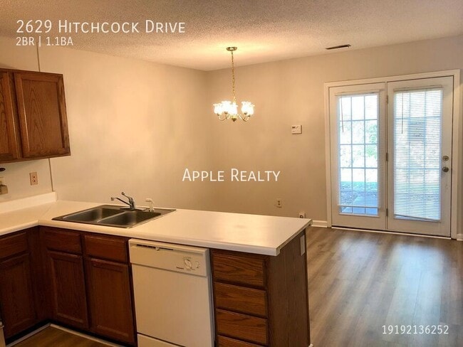 Building Photo - 2629 Hitchcock Dr