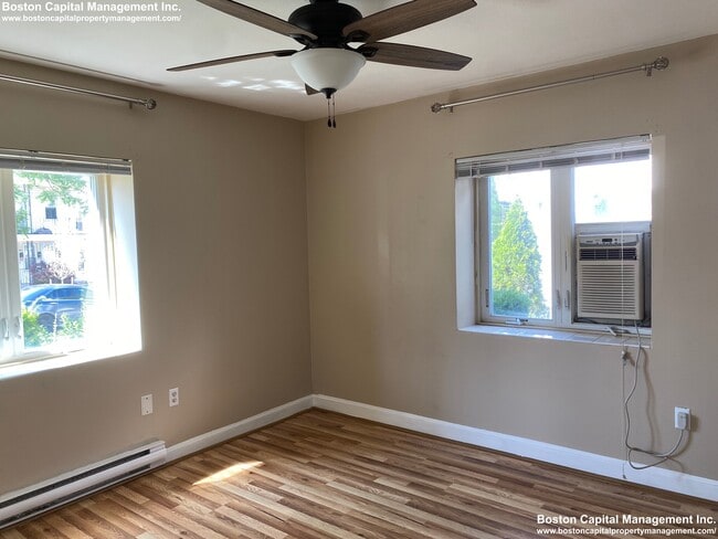 Building Photo - 859 Broadway