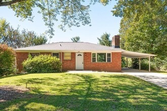 Building Photo - 677 Monte Vista Rd