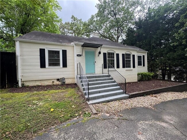 Building Photo - 611 Darlington Rd NE