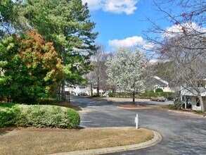 Building Photo - 506 Augusta Dr