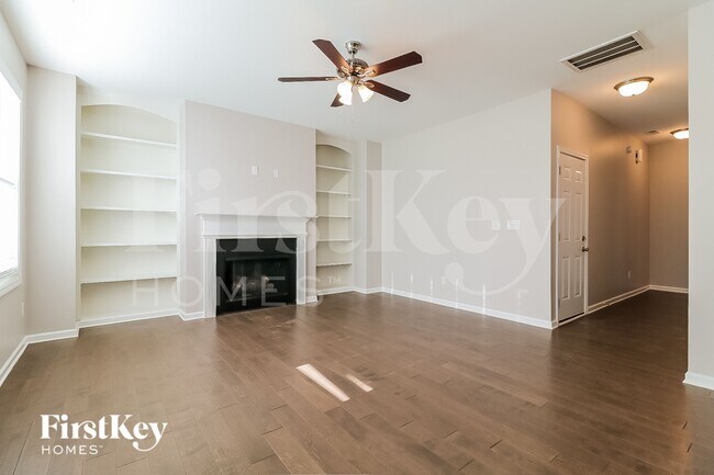 Foto del edificio - 25 Griffith Pl