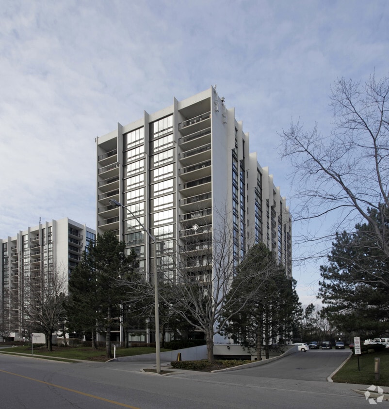 Building Photo - Ennisclare I