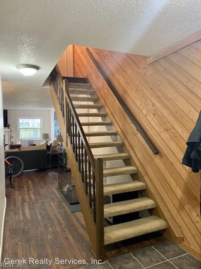 Foto del edificio - 2 br, 2.5 bath House - 4064 Lake Ridge Circle