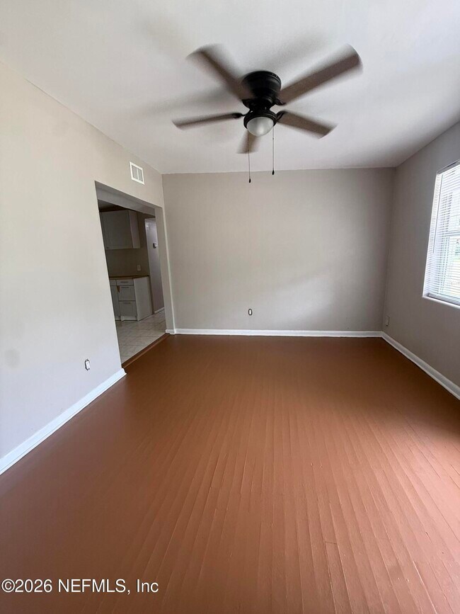 Foto del edificio - 4207 Homer Rd N