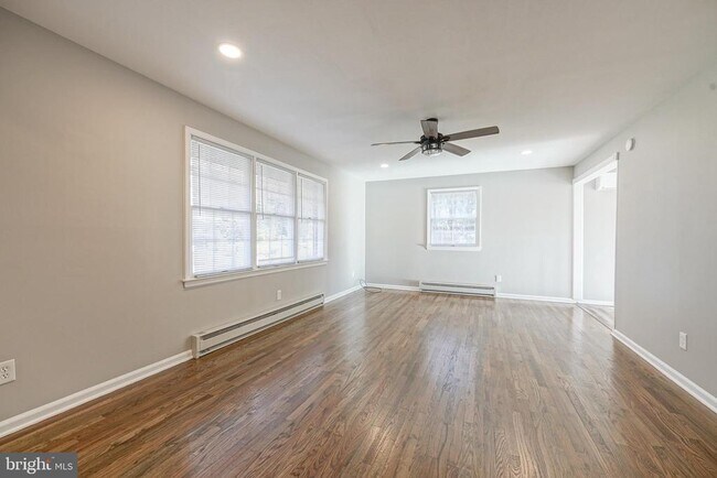 Building Photo - 123 Thies Rd