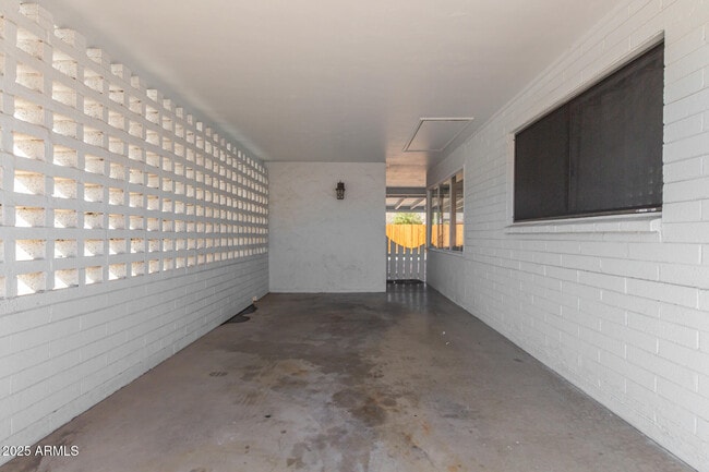 Foto del edificio - 1820 W Hazelwood St
