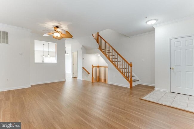 Building Photo - 2602 Emerson Dr