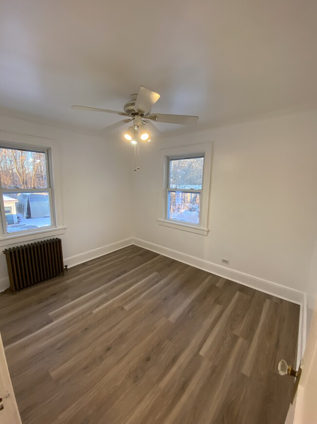 Building Photo - 29 Middlebush Rd