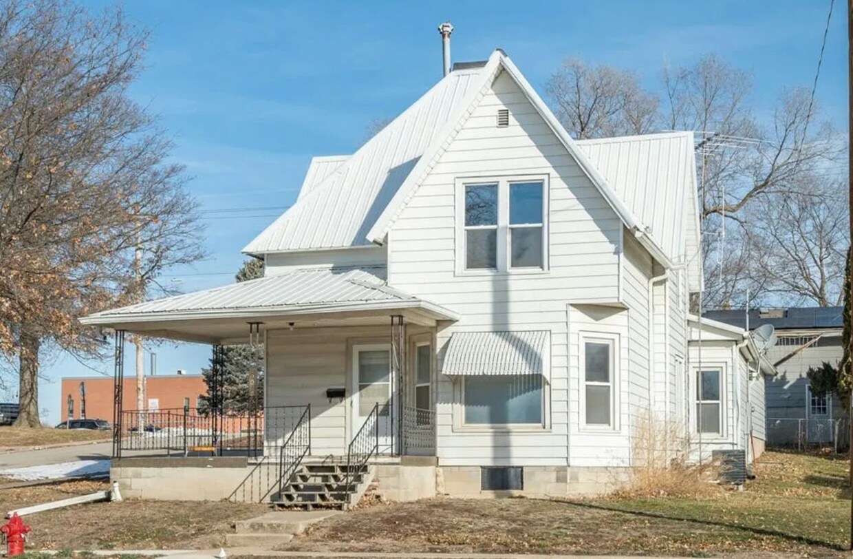Primary Photo - 601 State St