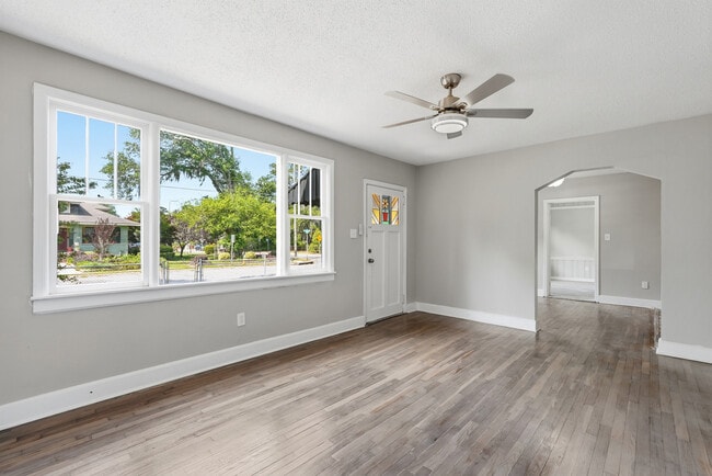 Foto del edificio - 2229 Tennessee Ave