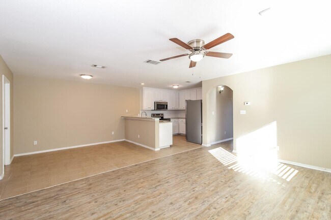 Foto del edificio - 1202 Mulkey Ln