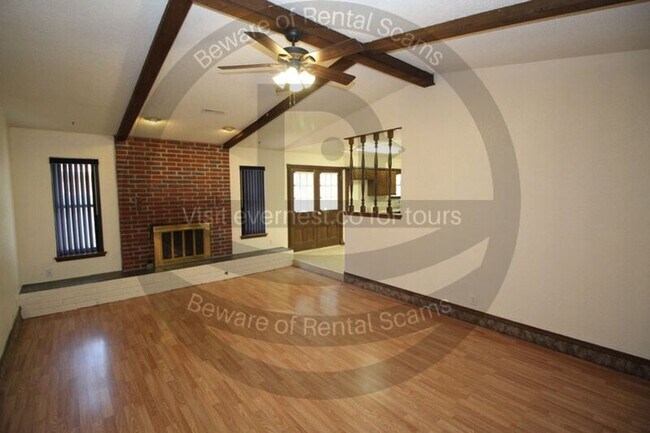 Foto del edificio - 14018 S Fern Pl