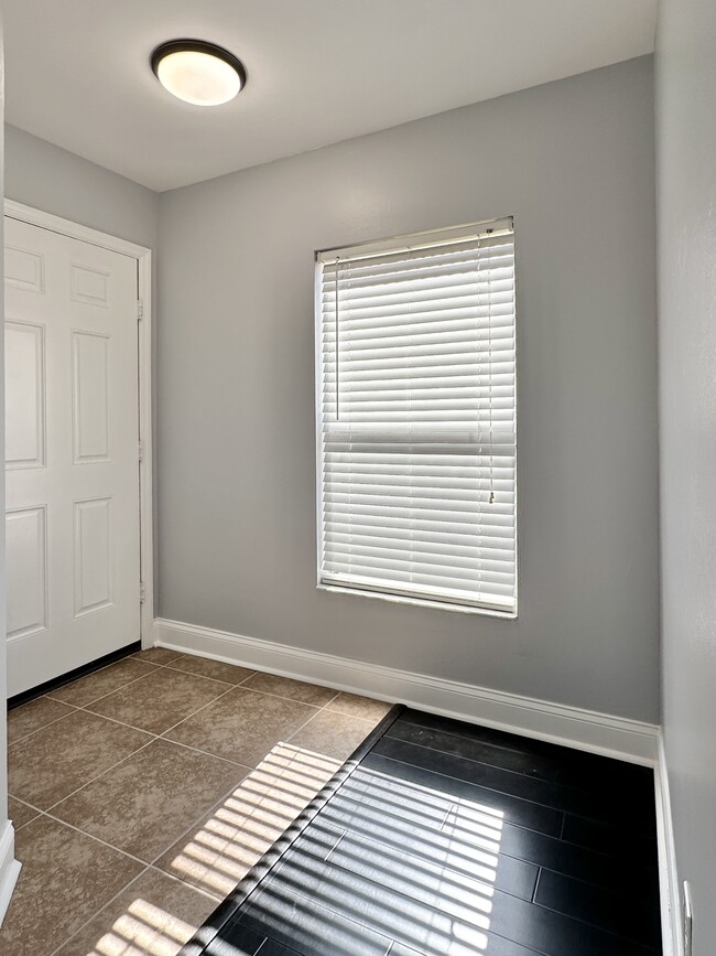 Building Photo - 9375 Aegean Cir