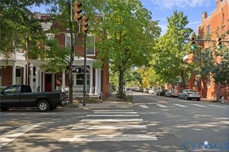 Building Photo - 1527 Grove Ave