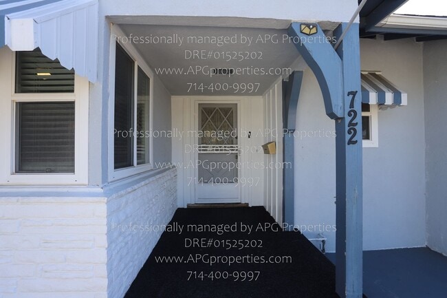 Photo - 722 S Hacienda St House