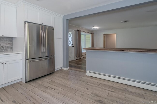 Building Photo - 549 NY-94