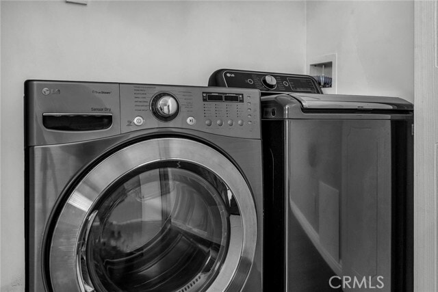 Building Photo - 810 Edgewood St