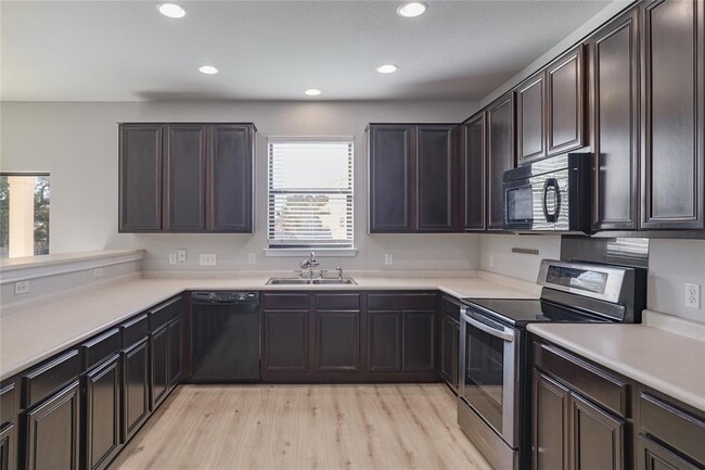 Foto del edificio - 315 Settlers Home Dr