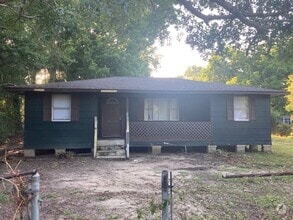 Building Photo - 356 Live Oak Ave
