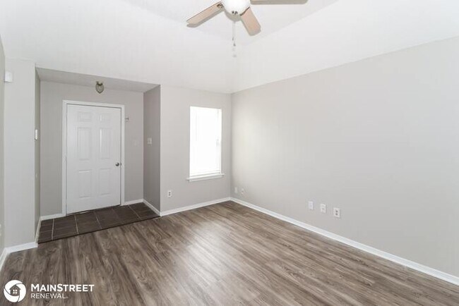 Building Photo - 4043 POINT CHURCH RD, Memphis, TN 38127