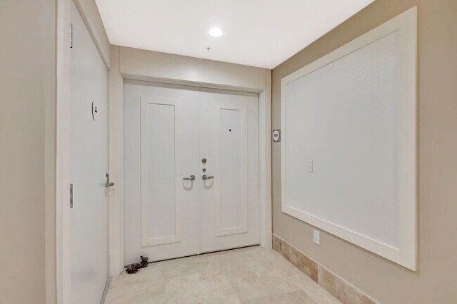 Foto del edificio - 155 S Ocean Ave