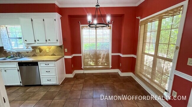 Foto del edificio - 135 Sunnycrest Dr