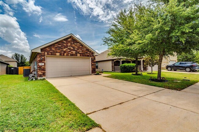 Building Photo - 185 Housefinch Loop