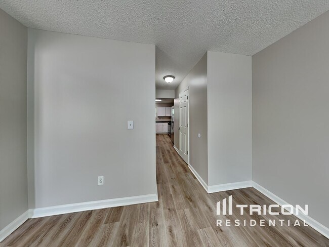 Building Photo - 2121 Serenity Dr NW