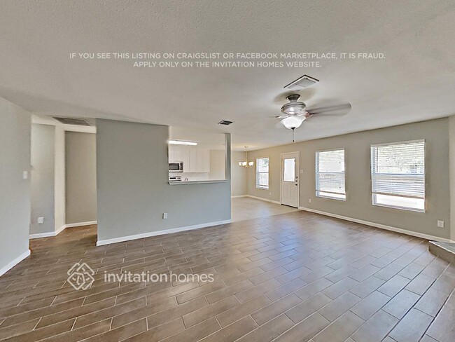 Building Photo - 1675 Wildrose Dr