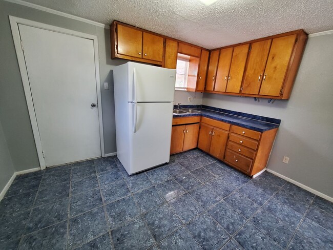 Foto del edificio - Newly Rehabbed 3 Bedroom 1 Bath Home!!!!