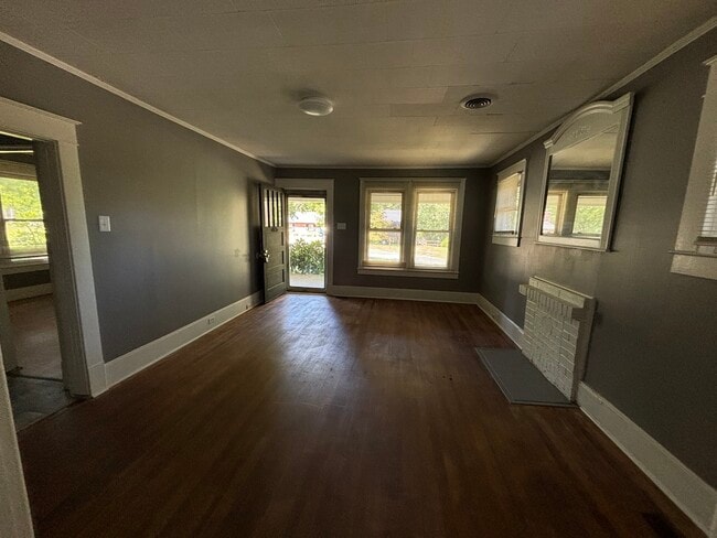 Building Photo - 2128 McKnight Mill Rd