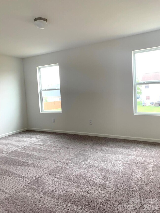 Foto del edificio - 4917 Staffordshire Ln