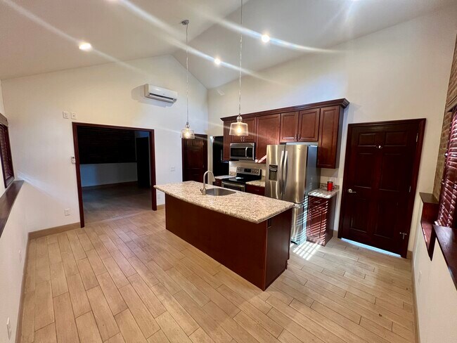 Foto del edificio - 104 Linwood Ave