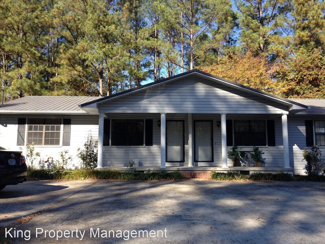 426 Ladiga St SE, Jacksonville, AL 36265 House Rental in Jacksonville