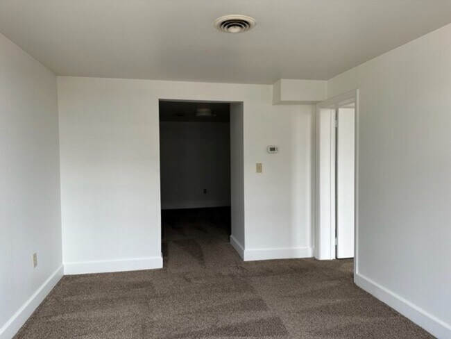 Foto del edificio - 213 N 2nd St