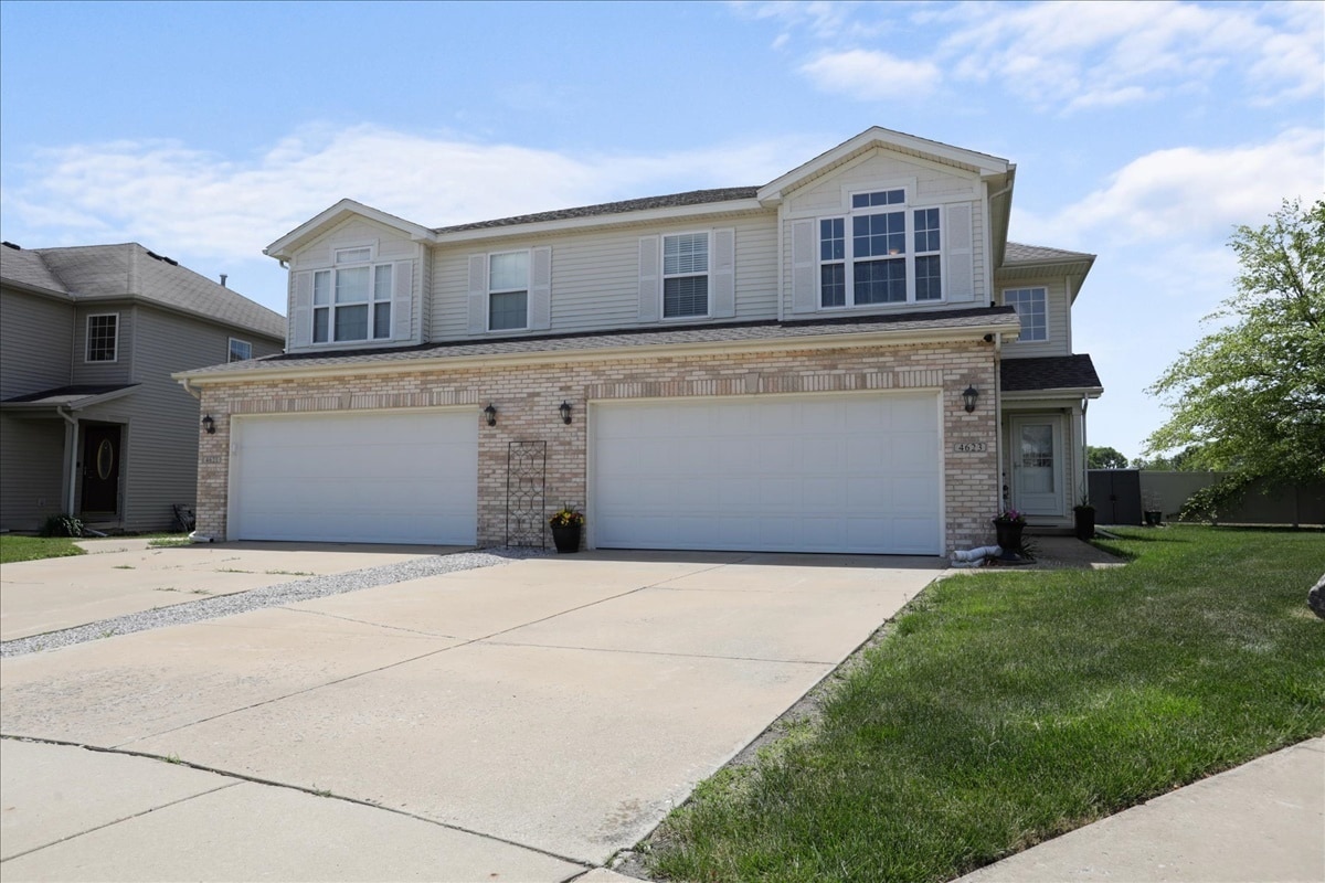 4623 Copper Ridge Rd, Champaign, IL 61822 Townhouse for Rent in