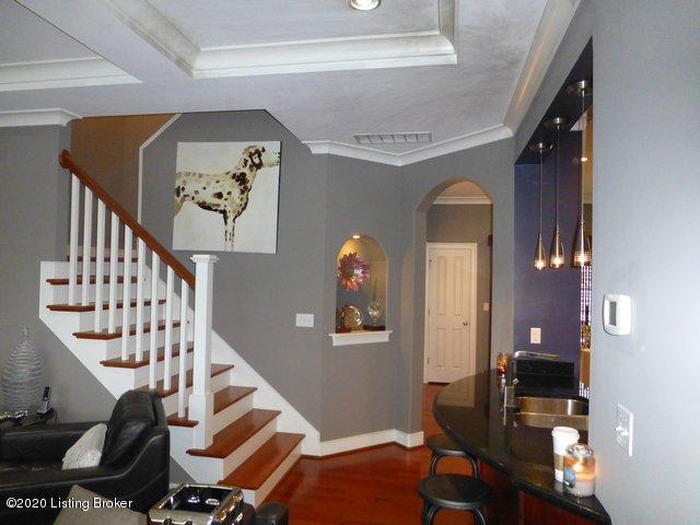 Building Photo - 9500-9102 Delphinium St