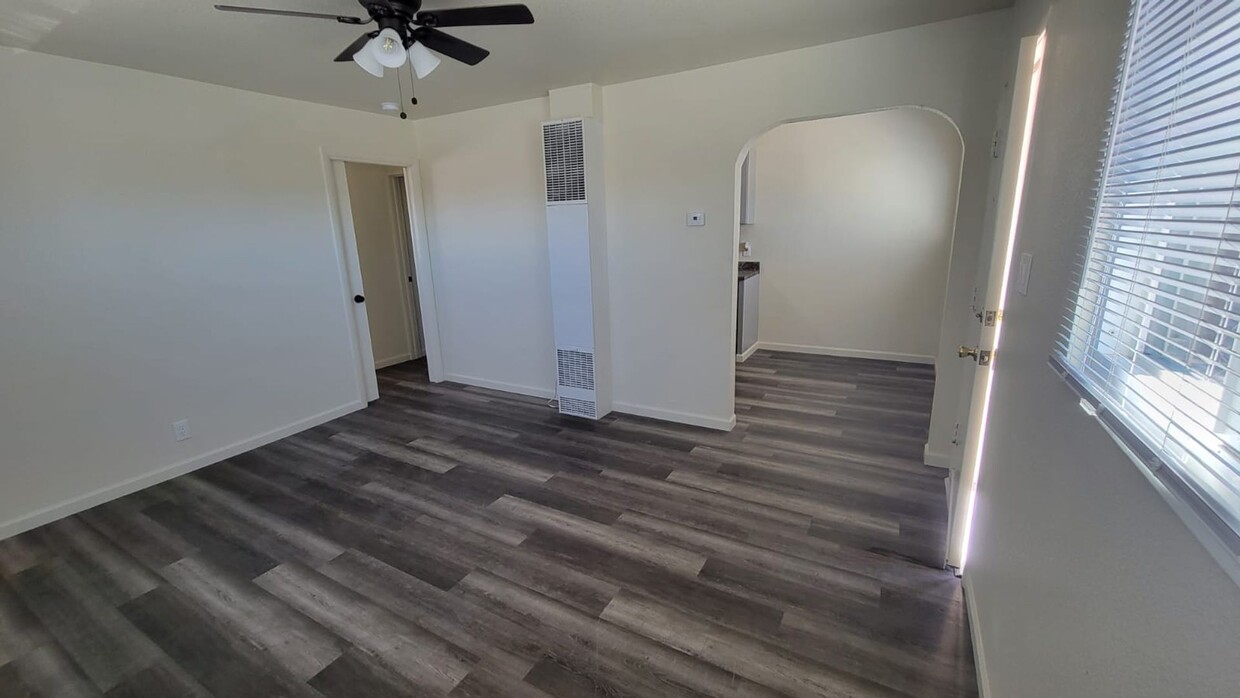 Primary Photo - 1 bed 1bath Sparks Apartment For Rent, rec...