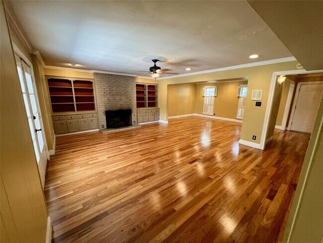 Foto del edificio - 7211 Mesa Dr