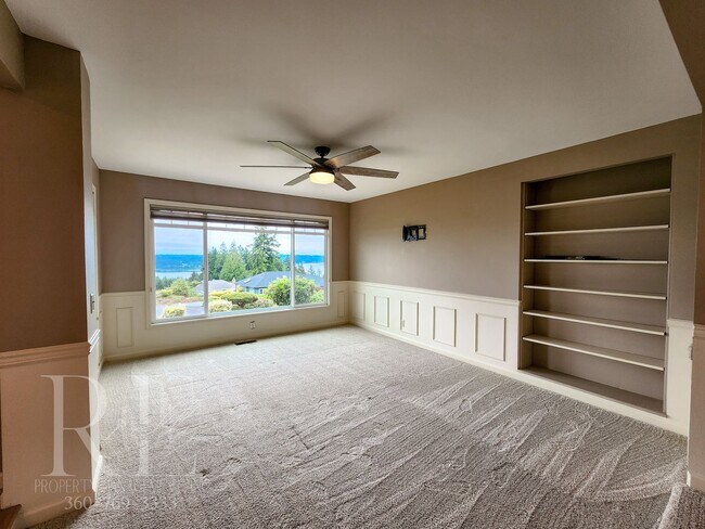 Building Photo - Stunning Single Story Home with Panoramic ...