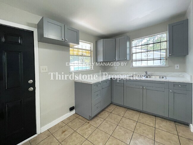 Building Photo - 1435 GROTHE Street, JACKSONVILLE, FL 32209