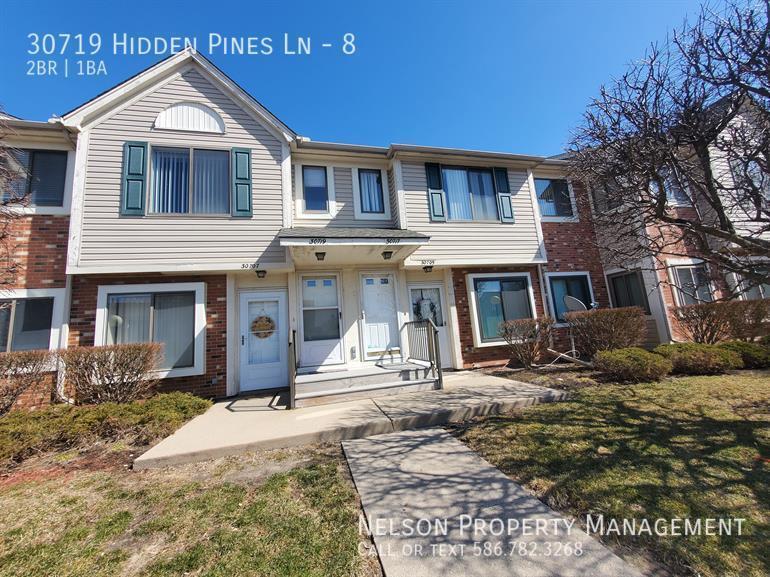 Foto principal - 30719 Hidden Pines Ln