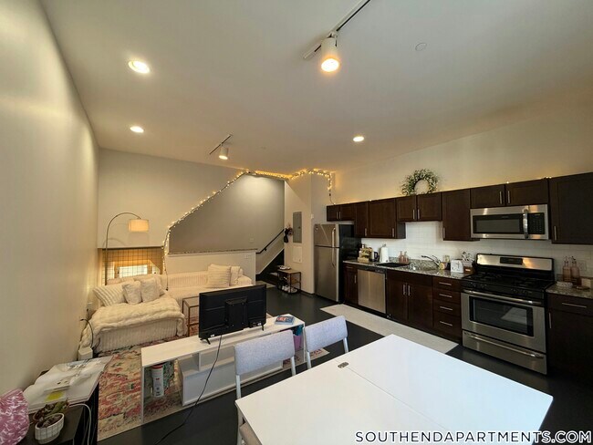 Foto del edificio - 160 E Berkeley St