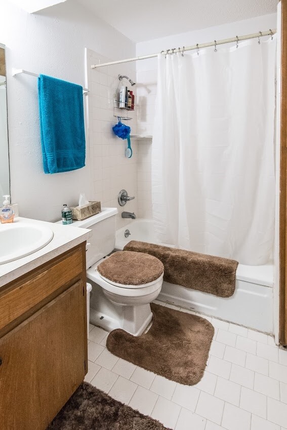 Baño - Blackwelder Arms Apartments