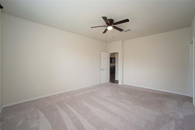 Foto del edificio - 4252 Pine Still Rd