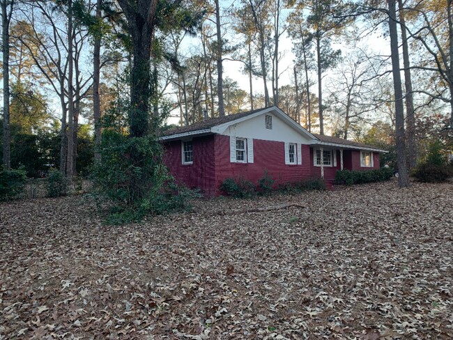 Building Photo - 141 Wall St