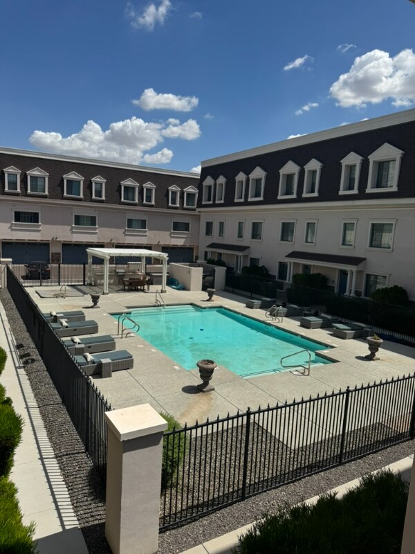 Foto principal - 4438 N 27th St